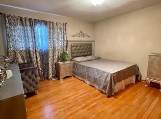 12951 Common Rd, Warren, MI 48088