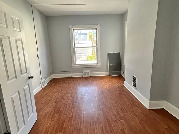 4th image of 11 Minerva St #1