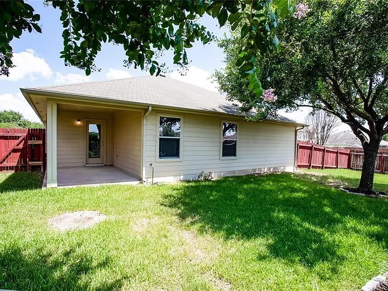 1200 Rainbow Parke Dr — Photo 26