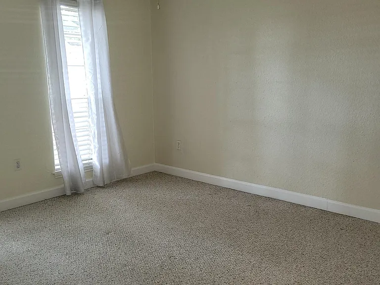 Sandpiper Dr — Photo 12