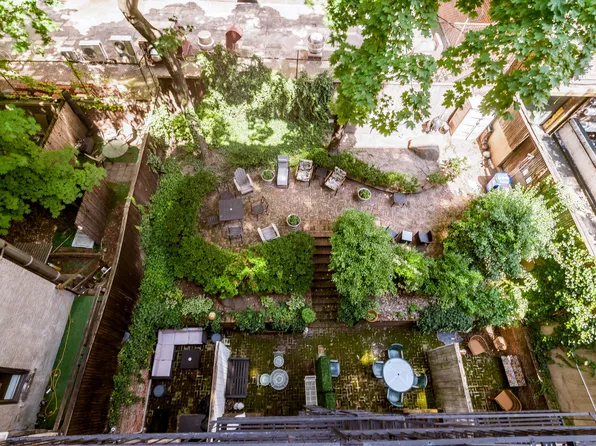 425 East 78th Street image 8 of 9