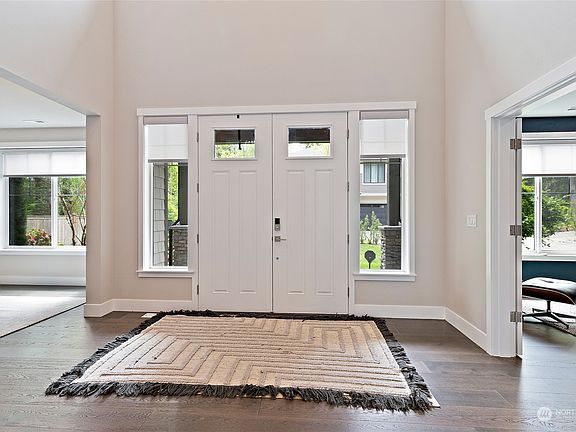 4th image of 21517 111th Avenue SE