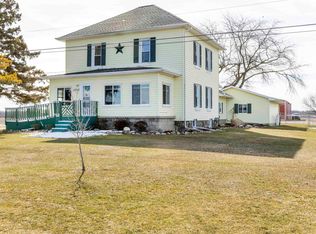 11723 Peet Rd, Chesaning, MI 48616