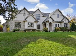 4821 Sunnyslope Rd W, Edina, MN 55424