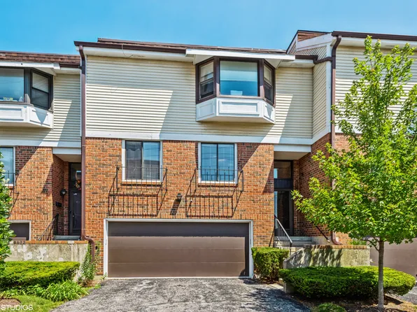 9631 Laramie Ave, Skokie, IL 60077