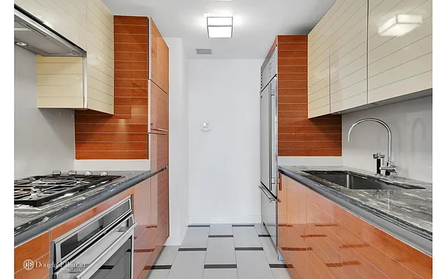 Rented by Douglas Elliman | media 15