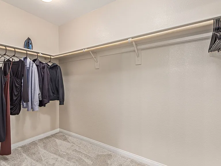 10212 Starlit Canyon Ct — Photo 17