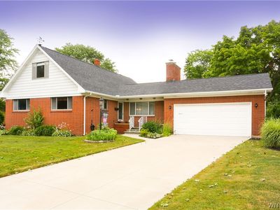 11 Hunting Rd, Cheektowaga, NY, 14215