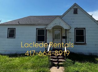 34 Greenwood Dr, Lebanon, MO 65536