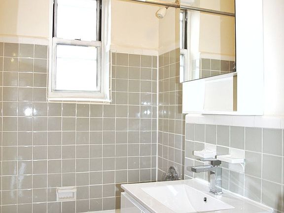 5th image of 5600 Netherland Ave #6A