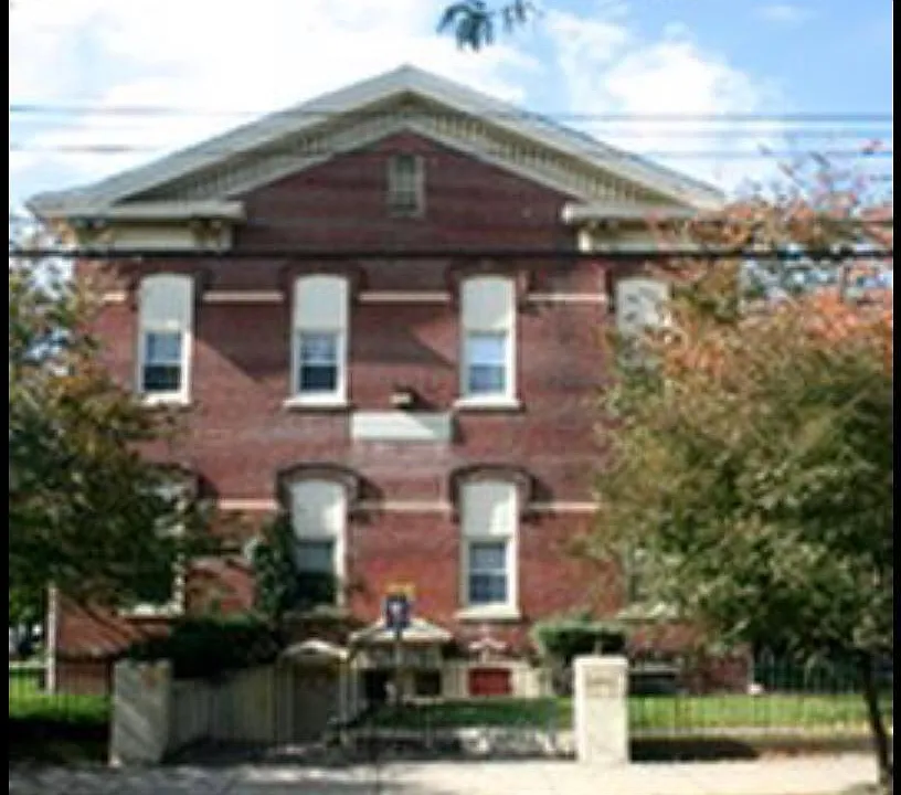 30 S New St #208
