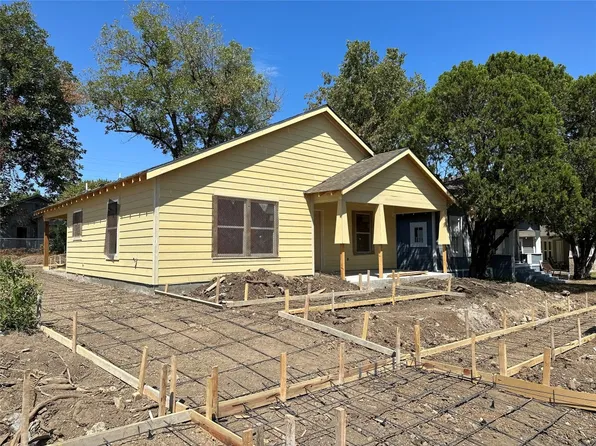 1213 E Humbolt St, Fort Worth, TX 76104