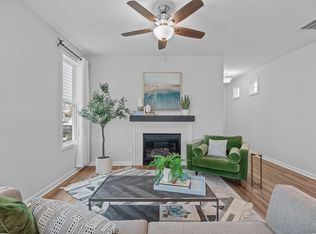 1313 Brown Velvet Ln, Apex, NC 27523