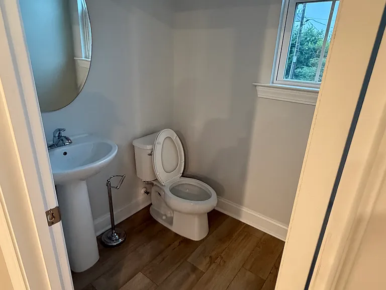 1245 Tice Ln — Photo 6