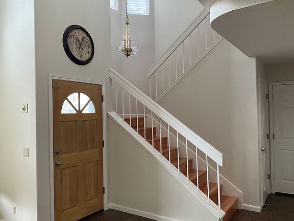 3rd image of 295 Covey Ln