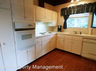 2735 Vista Pl W, University Place, WA 98466
