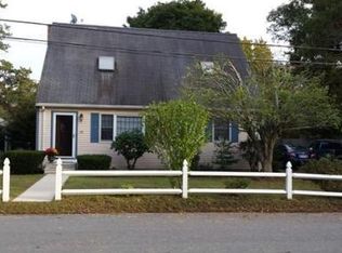 20 Chestnut St, Wareham, MA 02571