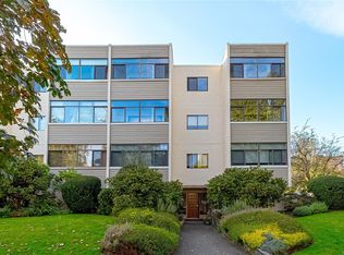 Rockland Court, Victoria, BC V8V 3Z3