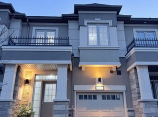 305 Garner Rd W #117, Hamilton, ON L9G3K9