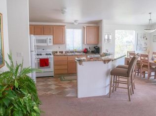 10 Sherwood Dr, Westlake Village, CA 91361