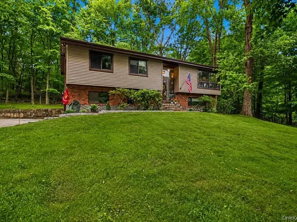 59 Cuddy Road, Mahopac, NY 10541