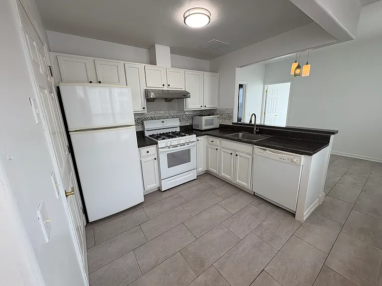192 Beach 74th St #2 — Photo 2