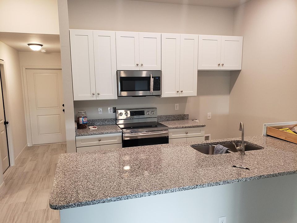 1st image of 916 Andalusia Blvd