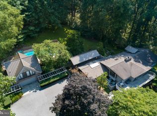 7 Seven Springs Ct, Phoenix, MD 21131