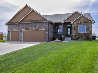 1444 N Blackstone Ct, Wichita, KS 67235