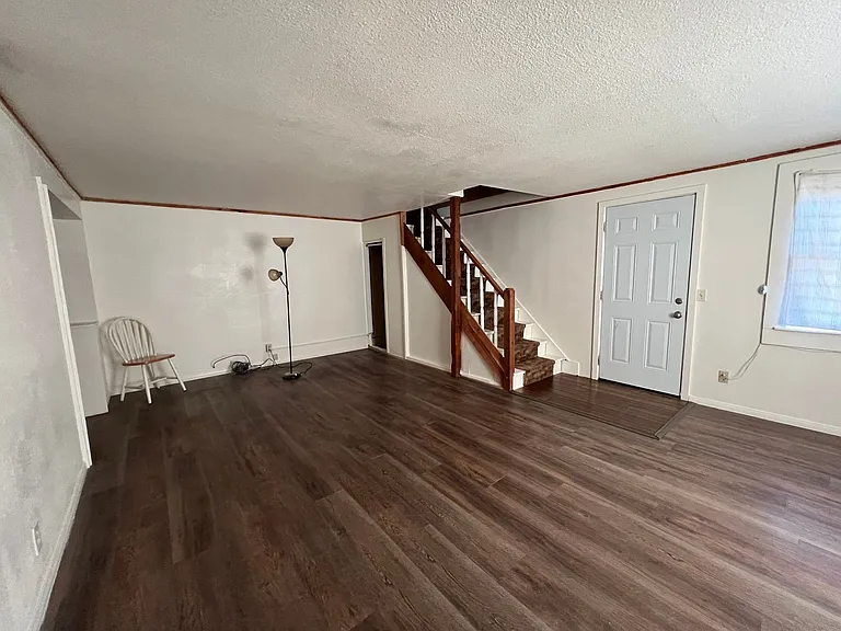6513 Ash Ave — Photo 3
