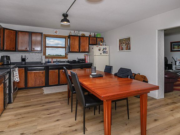 2nd image of 3550 279th Ave NE