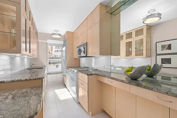 Sold by Douglas Elliman | media 10