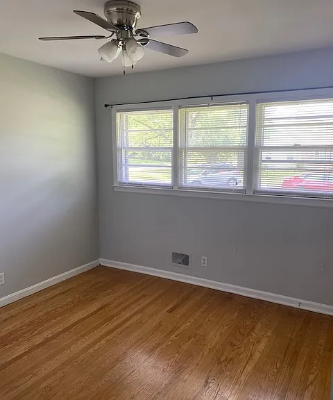2431 Woodmont Dr — Photo 6