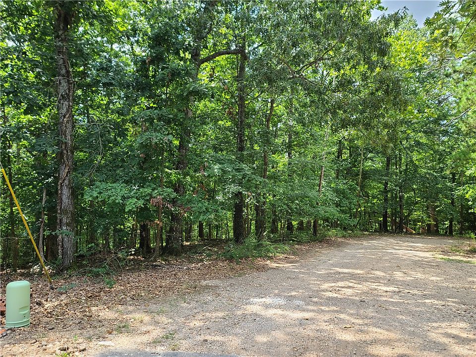 1st image of 11 Winters Ln #11