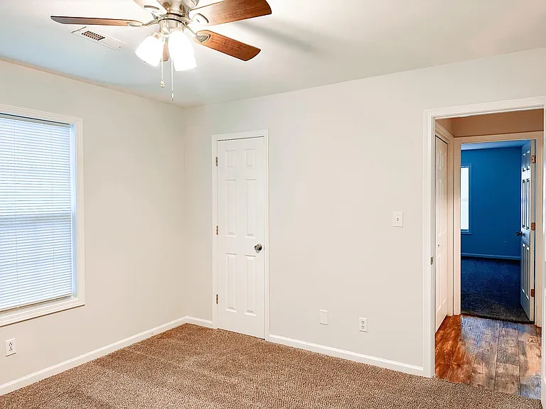 116 Ballygar St #H — Photo 9