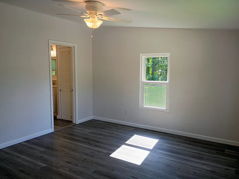 10 Deer Lk — Photo 21
