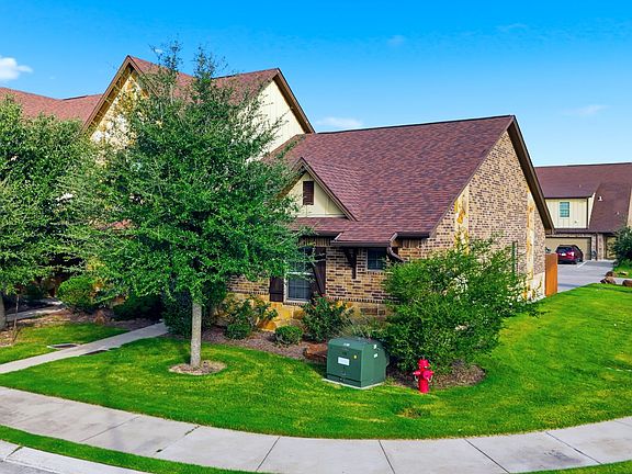 2nd image of 312 Newcomb Ln