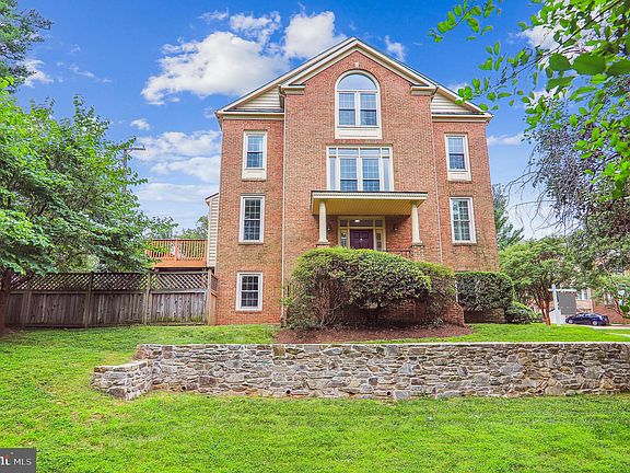 5th image of 9715 Whitley Park Pl