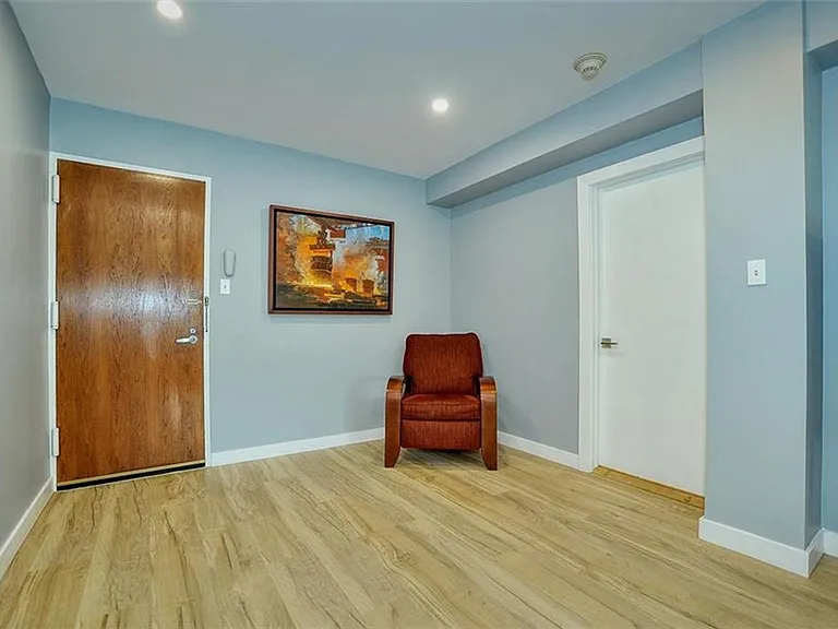 320 Fort Duquesne Blvd #12M — Photo 19