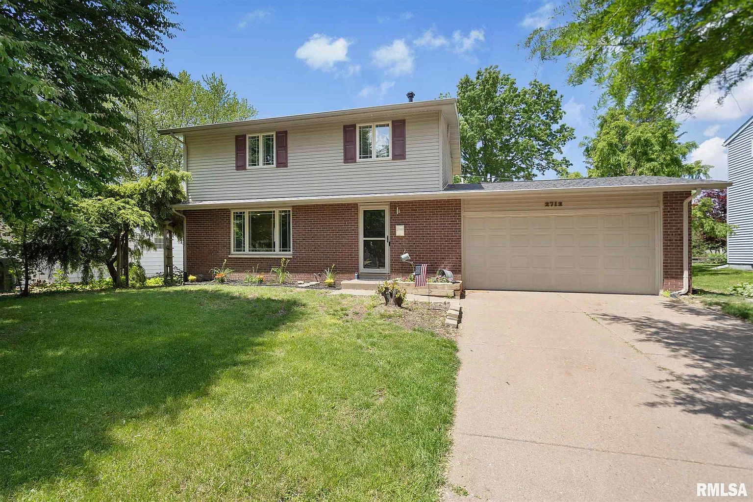 2712 Avalon Dr photo 1
