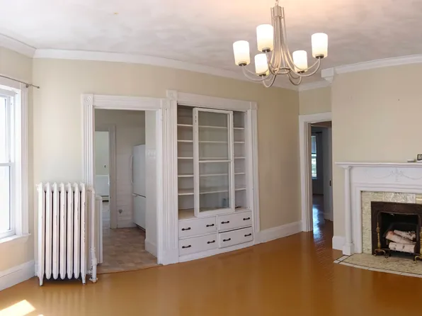 52 Crescent Ave #1, Malden, MA 02148