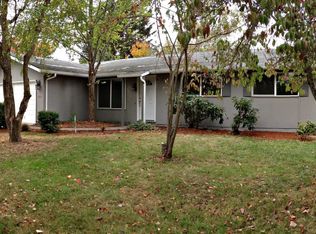 1940 Princeton Dr, Eugene, OR 97405