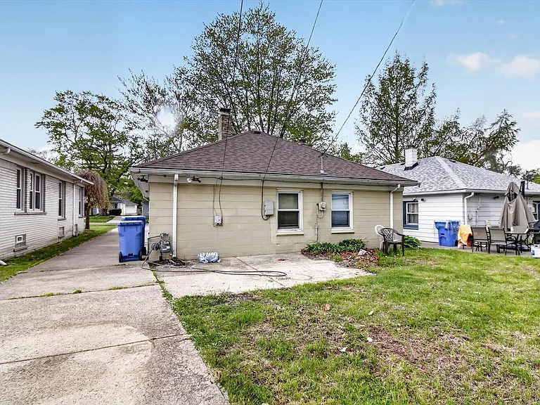 7420 Drexel St — Photo 21