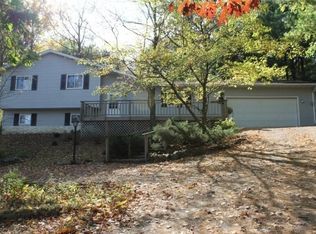 627 North St, Waupaca, WI 54981