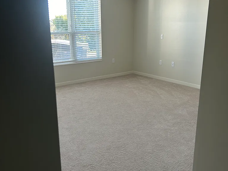2350 Harbor Pl — Photo 11