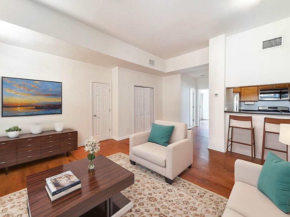1st image of 186 Wayne St #206D