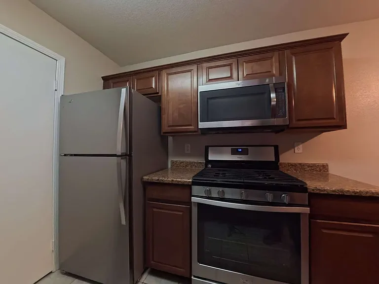 7885 W Flamingo Rd #1140 — Photo 5