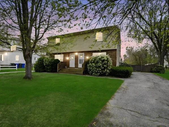 49-51 Tulsa St, Springfield, MA 01118