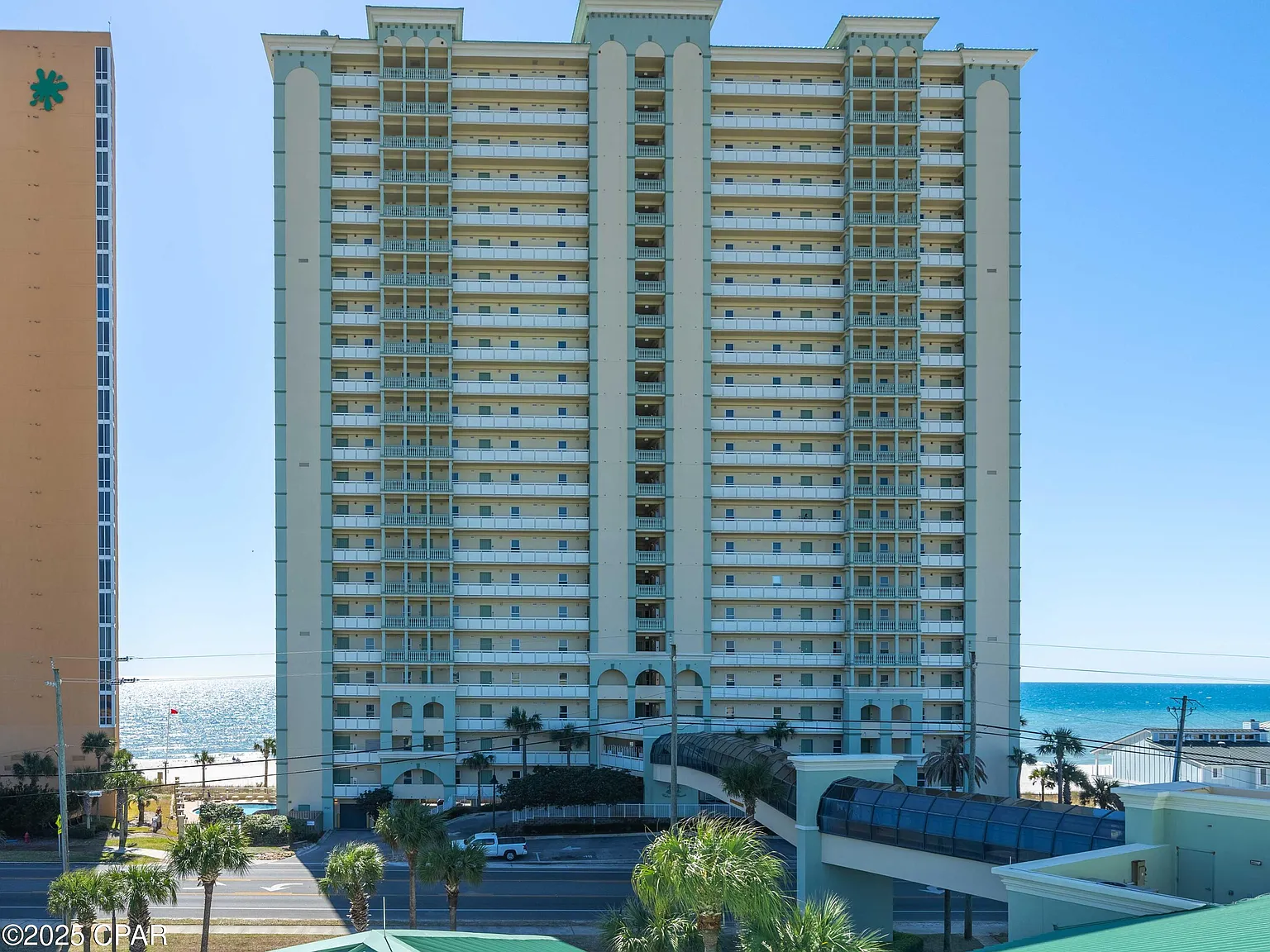 2 bed, 2.0 bath, 1157 sqft, $2,200 — Photo 2