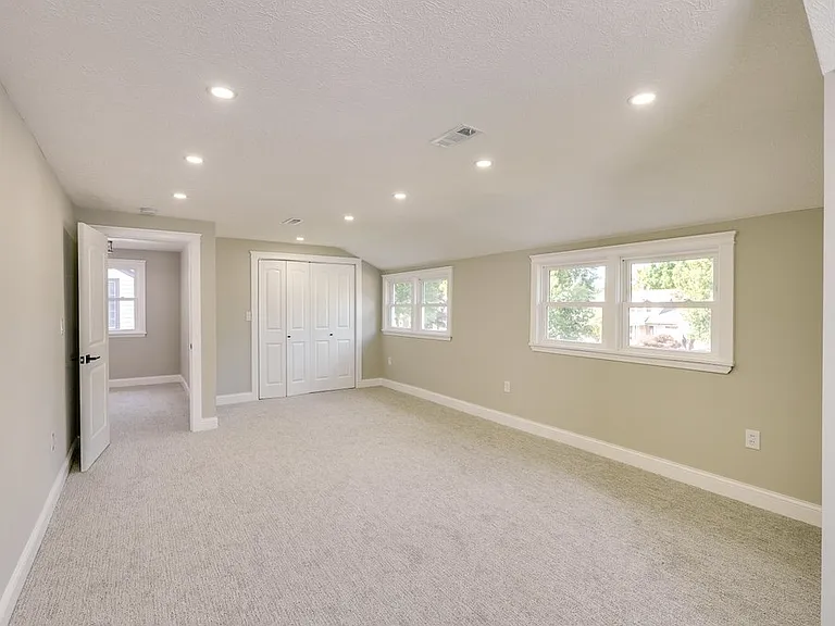 23914 Edgehill Dr — Photo 21